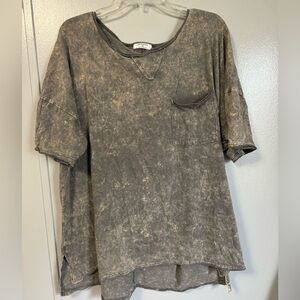 Zenana tshirt with pocket